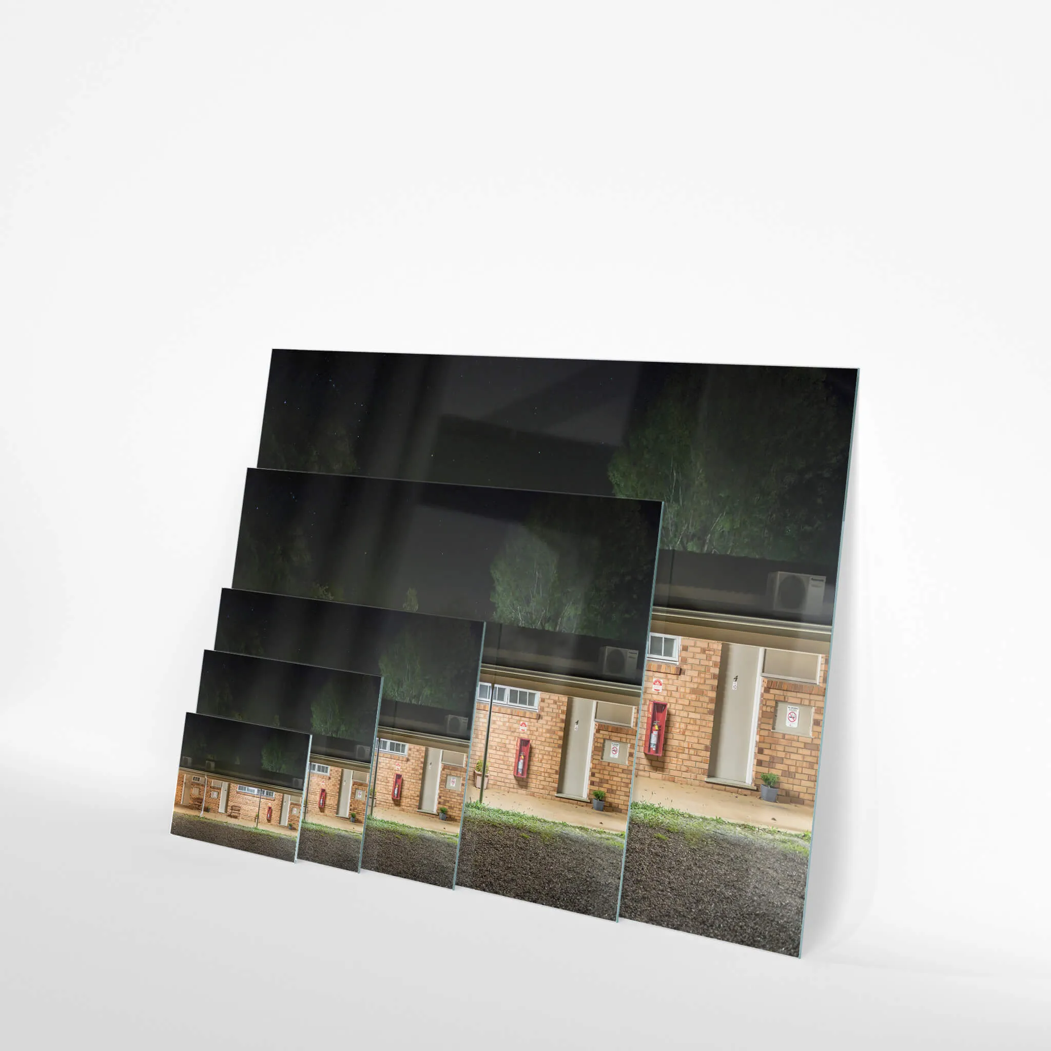 Poplars Inn | Hotel Motel 101