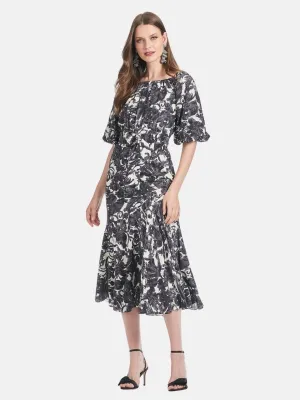 Zadi Dress - Graphic Scroll